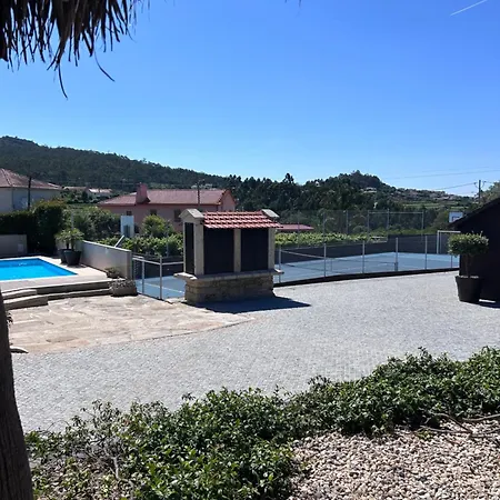 Semesterbostad Dos Amados Pool & Sports Retreat